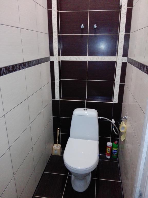 Apartment On Kryvorizhstal Street 35-24 Krivoy Rog Ngoại thất bức ảnh